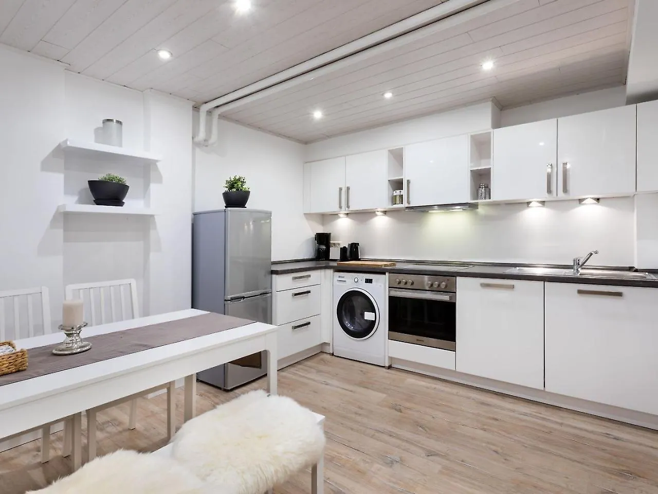 Apartment The Duesseldorfer, 1 Bedroom 1 Living Room Up To 4 People Berlin Germany